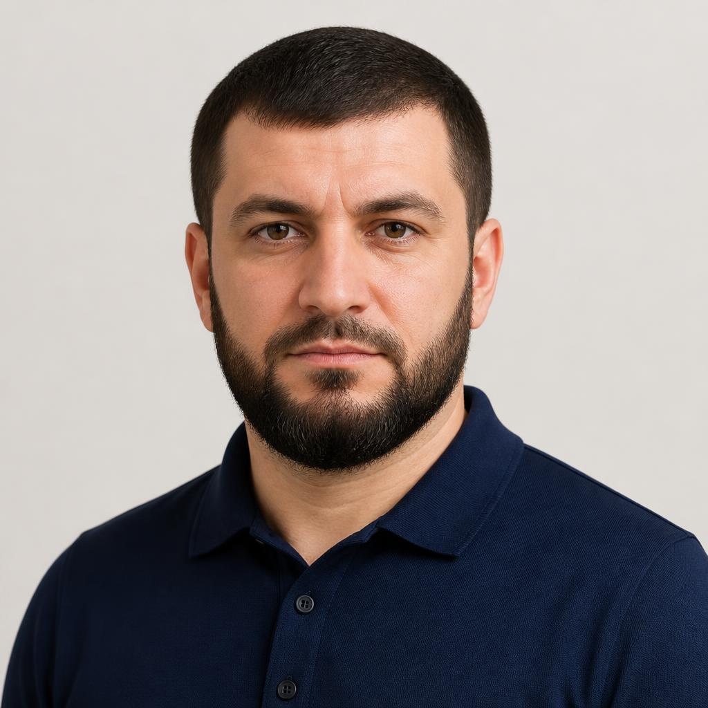 Аслан Дудаев — Бригадир монолитных работ