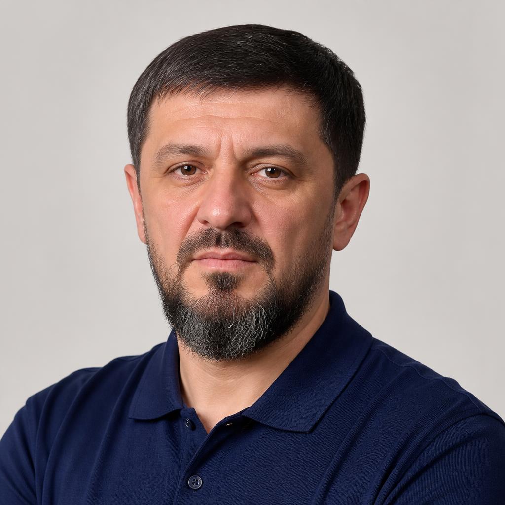Хасан Бакаев — Прораб
